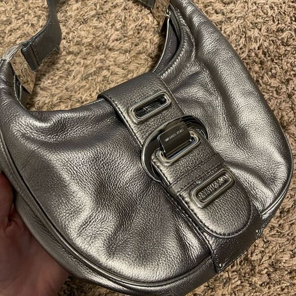 Michael Kors purse - Picture 10 of 14